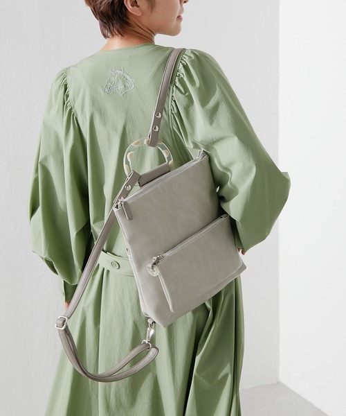 ear PAPILLONNER（イアパピヨネ）の「ミニDリュック マルチウェイ