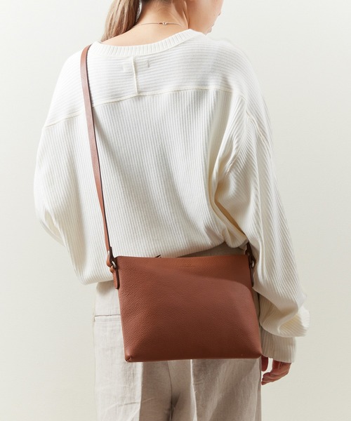 SLOW スロウ / shrink-sacoche シュリンクレザーサコッシュ レザー