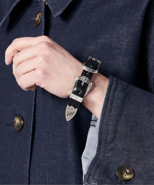 TOGA PULLA（トーガ プルラ）の「TOGA Double buckle bangle