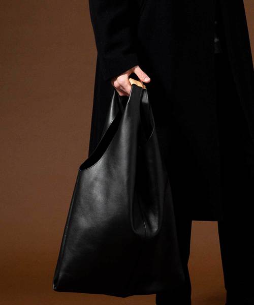 UNITED TOKYO（ユナイテッドトウキョウ）の「カーフレザートート