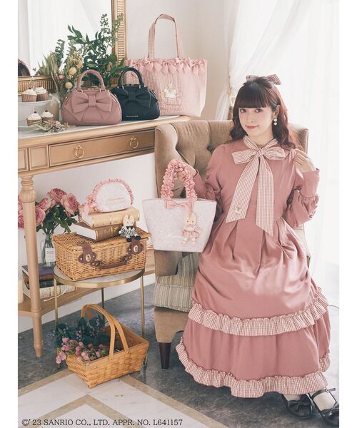 Maison de FLEUR（メゾンドフルール）の「Marroncream リボンボストン