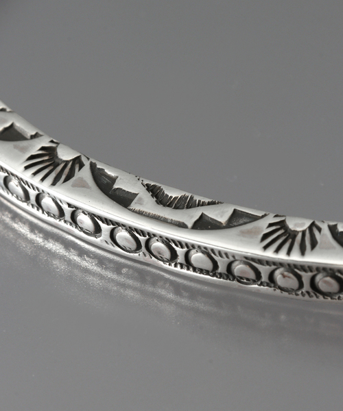 セール】【KEVIN RAMONE/ケビン・ラモーン】スクエア バングル “ナバホ