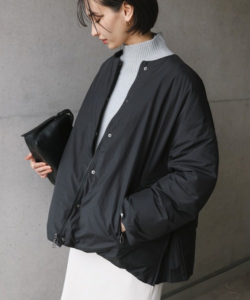 ノーカラーサイドジップダウンジャケット（ダウンジャケット/コート