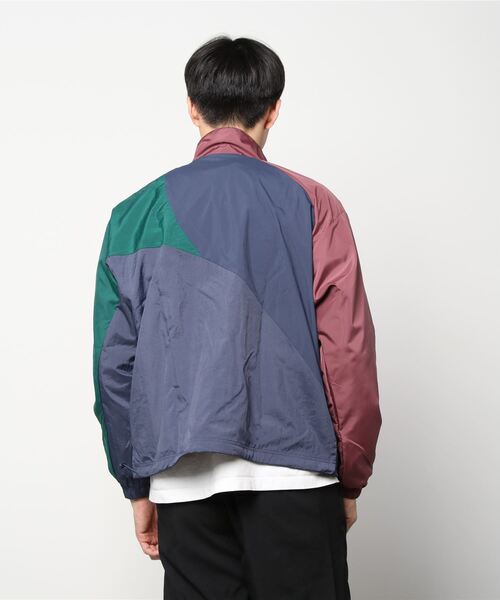 adidas（アディダス）の「アディカラー カラーブロック トラックトップ