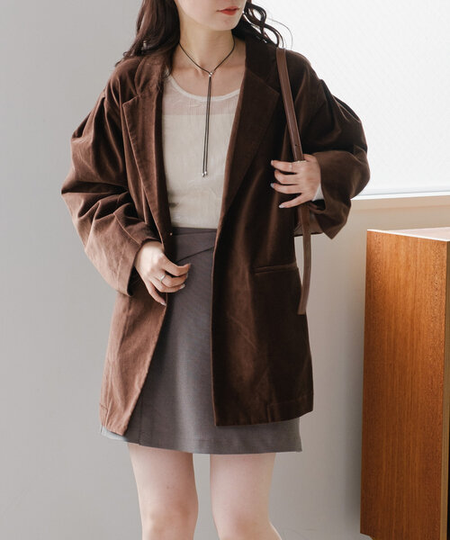 Kastane（カスタネ）の「ベルベットジャケット（テーラードジャケット