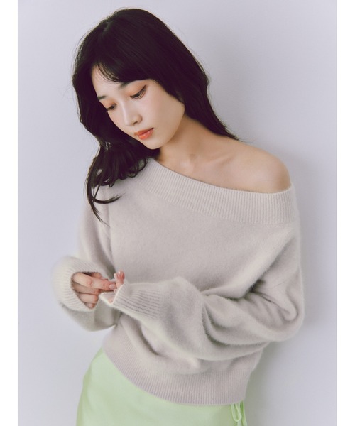FRAY I.D（フレイアイディー）の「FOXカシミアオフショルプルオーバー