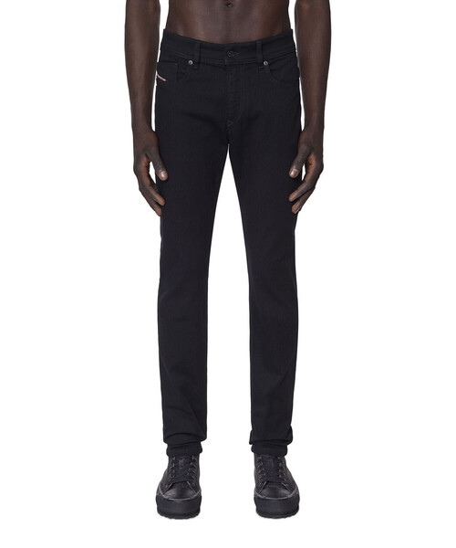 メンズ デニムパンツ スキニーブラック（デニムパンツ）｜DIESEL