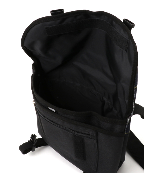 HEAD PORTER（ヘッドポーター）の「LESSON/MINI MESSENGER BAG
