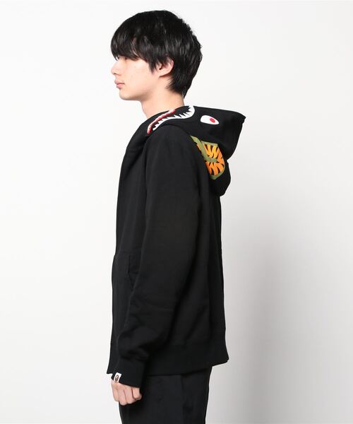 A BATHING APE（アベイシングエイプ）の「SHARK FULL ZIP HOODIE M
