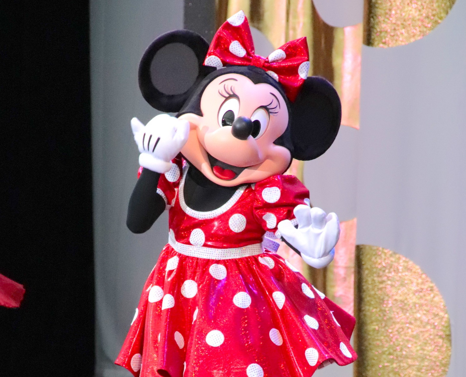 必見】ミニーマウスのプロフィールを徹底解説！誕生日、身長、声優