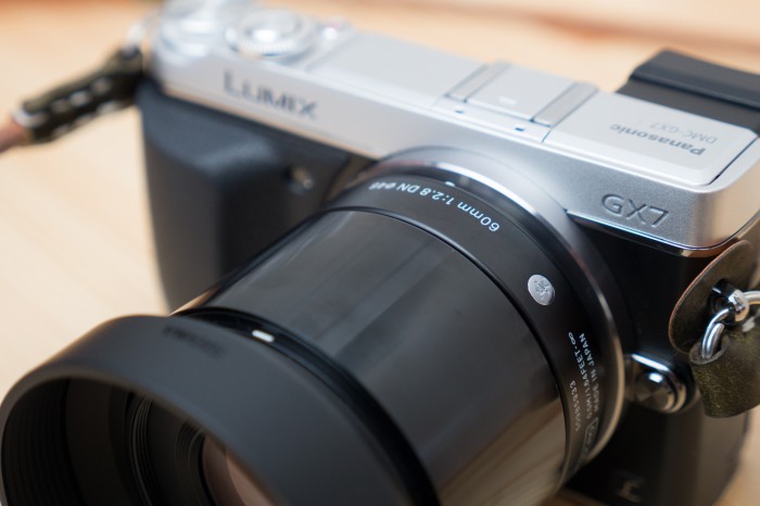 シグマ 60mm F2.8 DN マイクロフォーサーズ” レビュー。 外観を