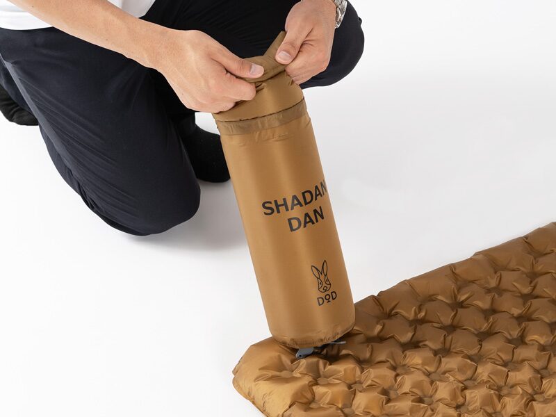 DODからR値6.2のエアマット「シャダンダン」登場 | キャンプレビュー