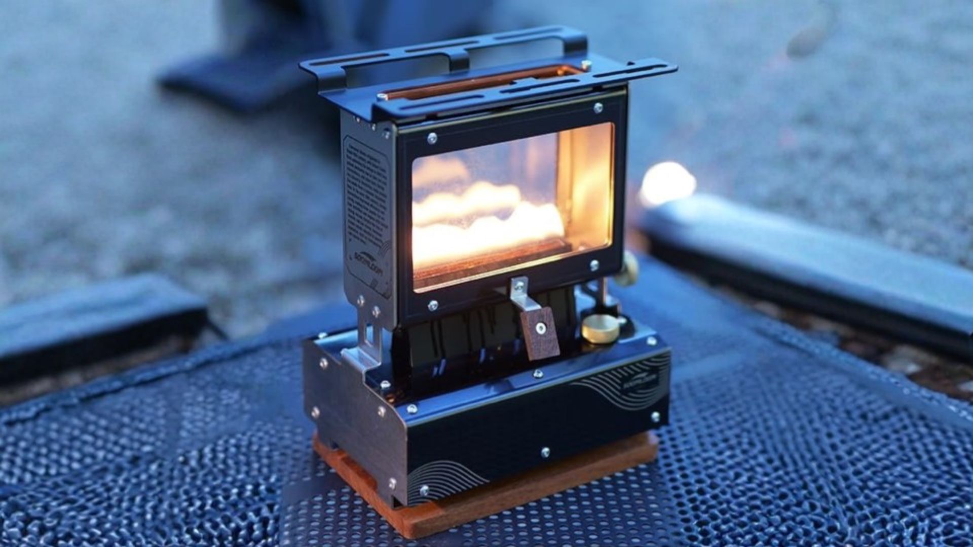 Soomloomから「アイロンストーブTiSol」登場 | キャンプレビュー