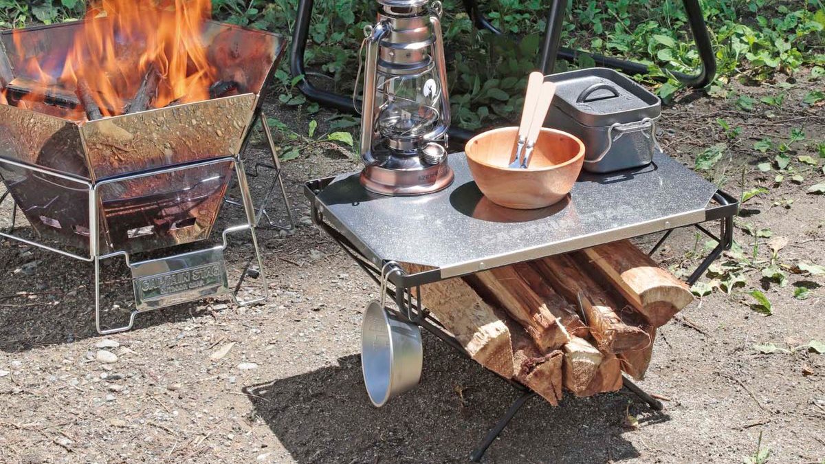 キャプテンスタッグから「ステンレス薪ラックテーブル」登場