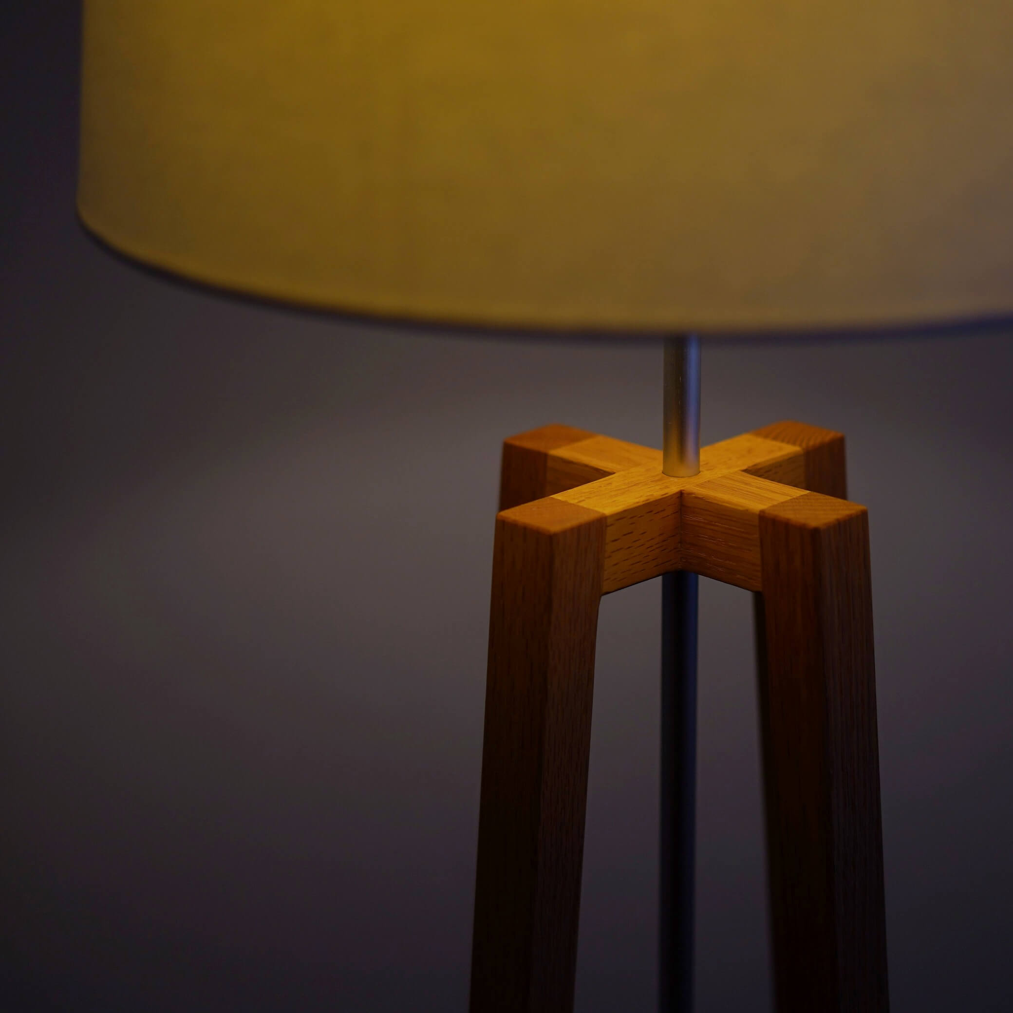 ザ・コンランショップ クロス フロアライト フロアランプ 照明 中古