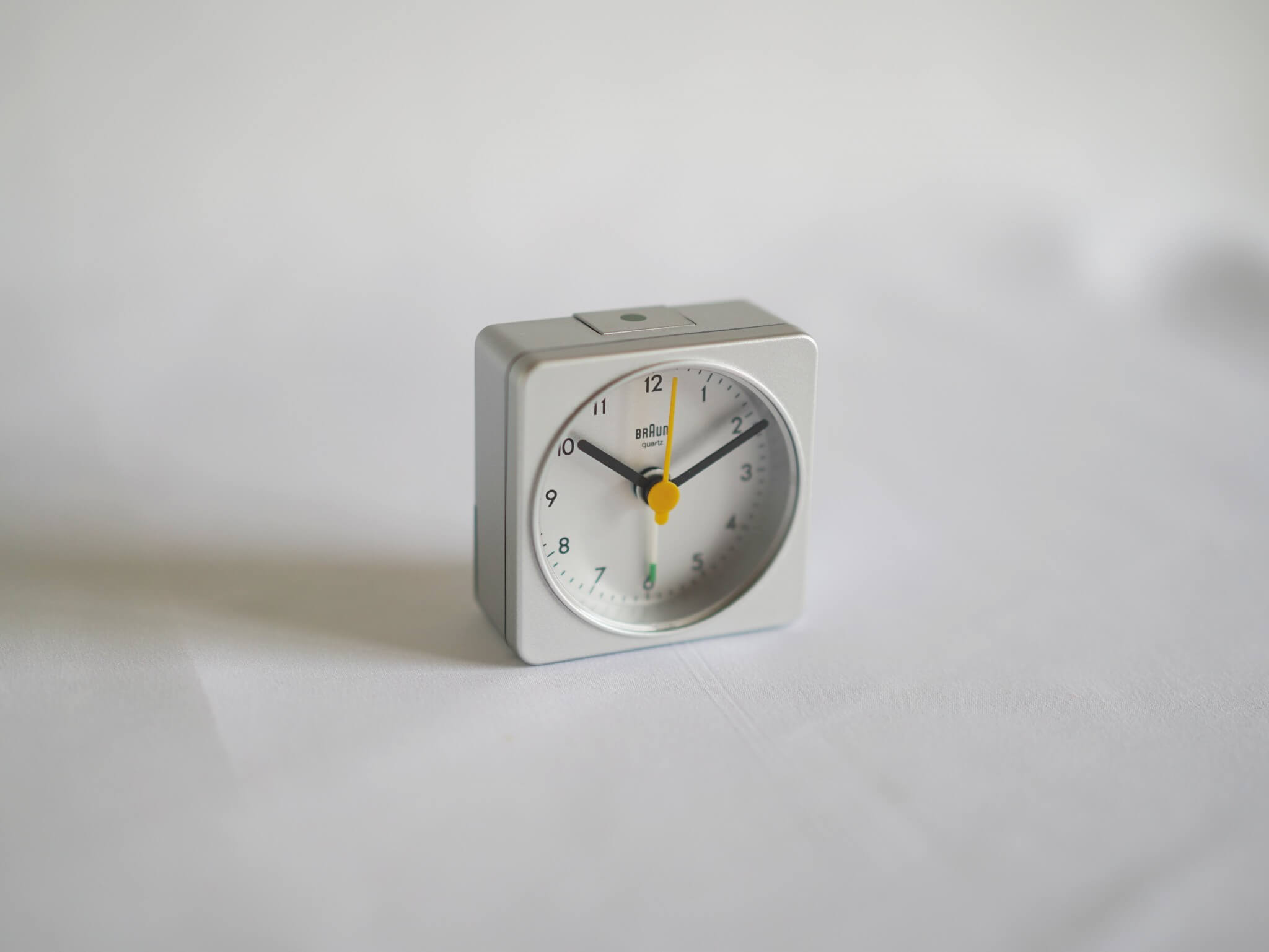 ブラウン AB1A 置時計 テーブルクロック ディートリッヒ・ルブス