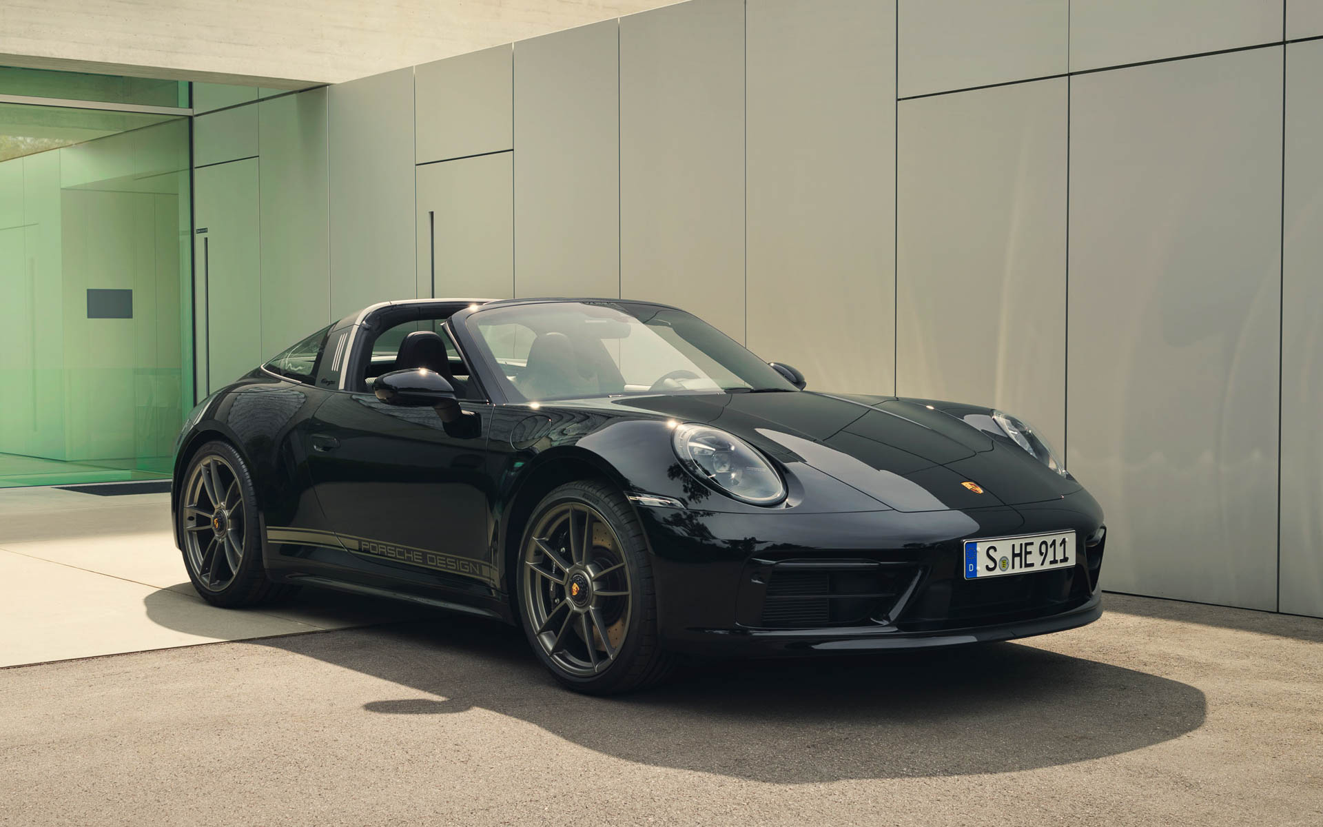 ポルシェ、ポルシェデザイン50周年記念限定モデル「911エディション50Y