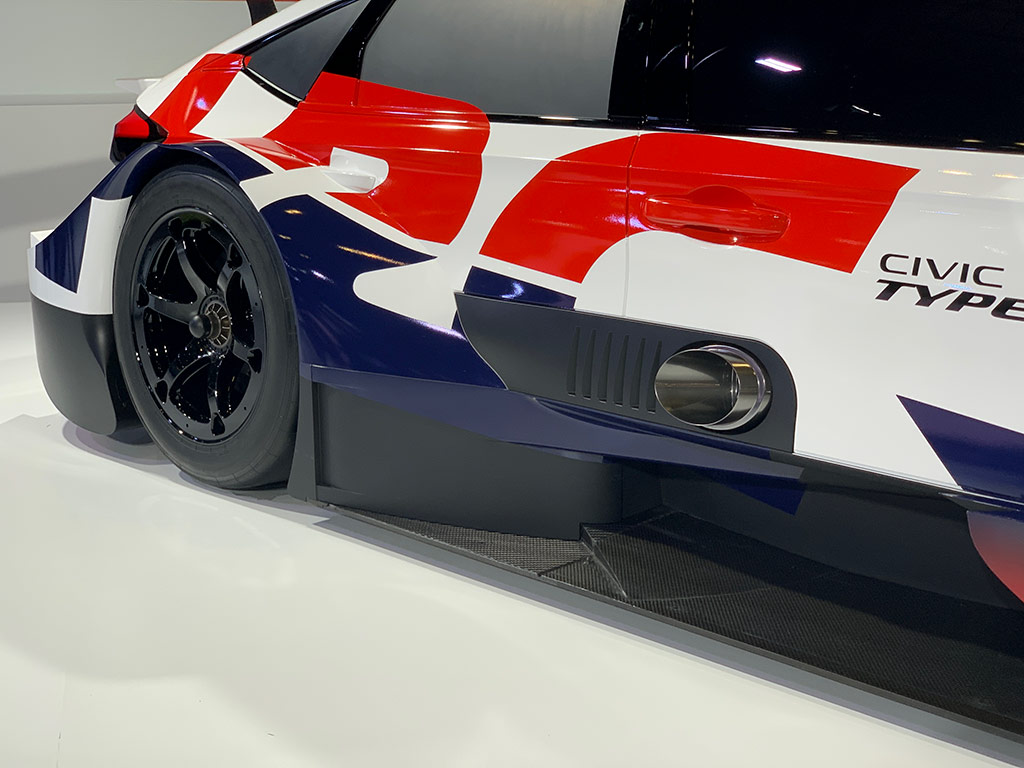 SUPER GT参戦に向けて鋭意開発中の「シビックTYPE R-GTコンセプト」を