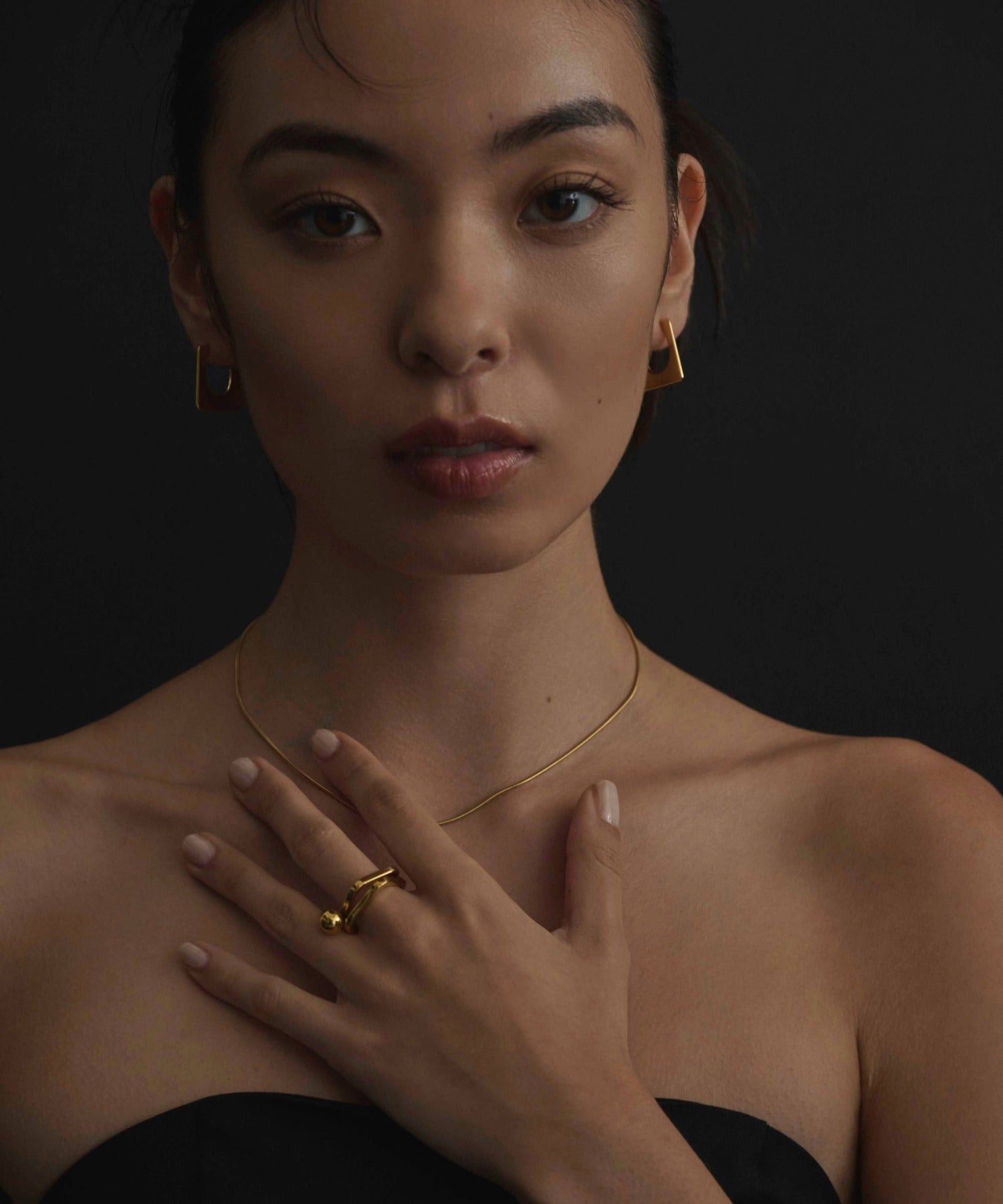 ゴールド]1mmスネークチェーンネックレス/34cm