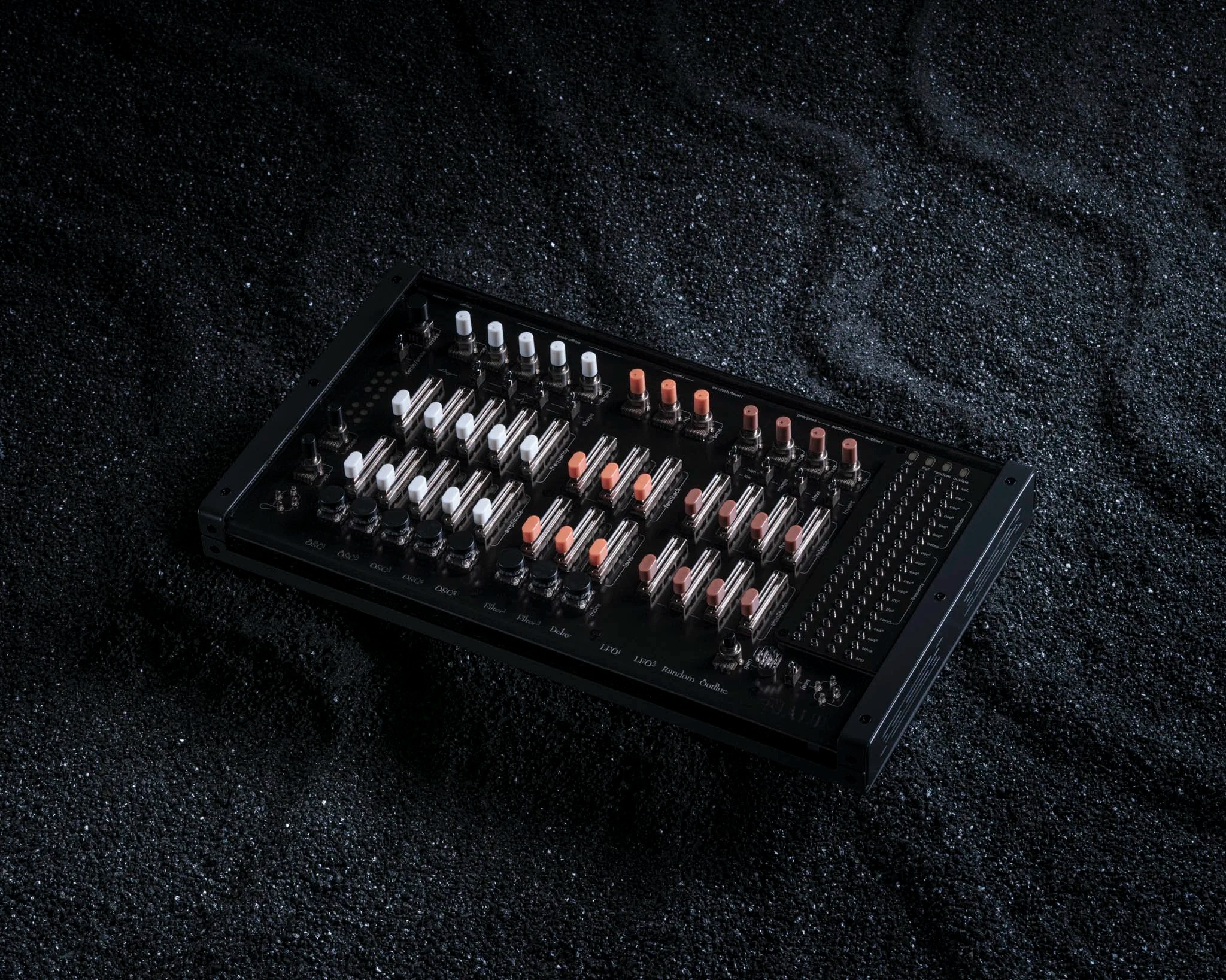 Generative analog: Cyma Forma's Alt soundscape synth takes shape