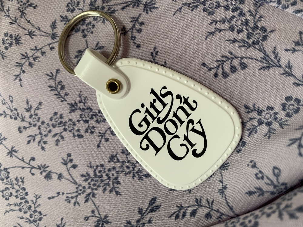 ☆入手困難☆Girls Don't Cry キーホルダー (Girls Don't Cry