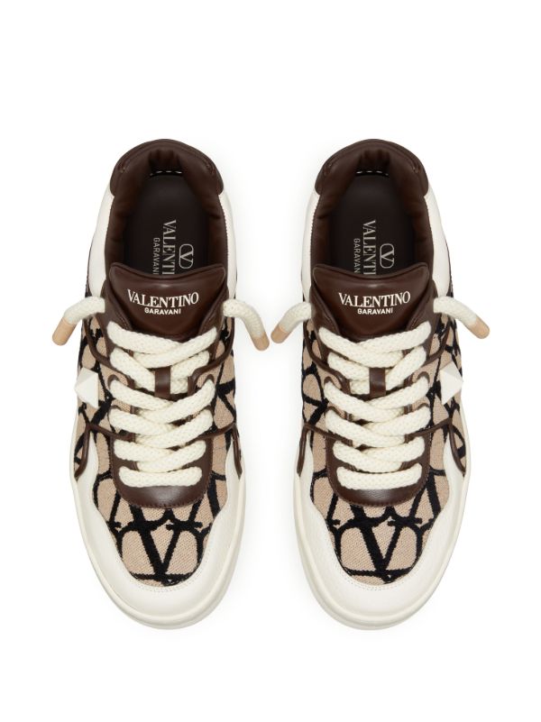 Valentino Garavani ワンスタッズ XL スニーカー | ニュートラル