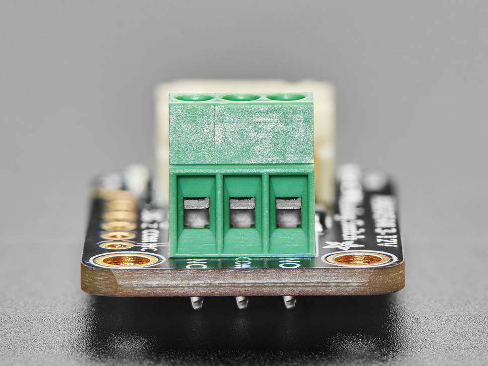 Adafruit STEMMA Analog SPDT Switch - MAX4544 12V - JST PH 2mm