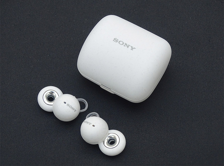 ソニー、イヤホンに“穴”あける Z世代の「ながら聴き」に着目：日経