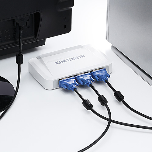 ディスプレイ切替器（2入力1出力・1入力2出力・VGA・手動切替） EZ4