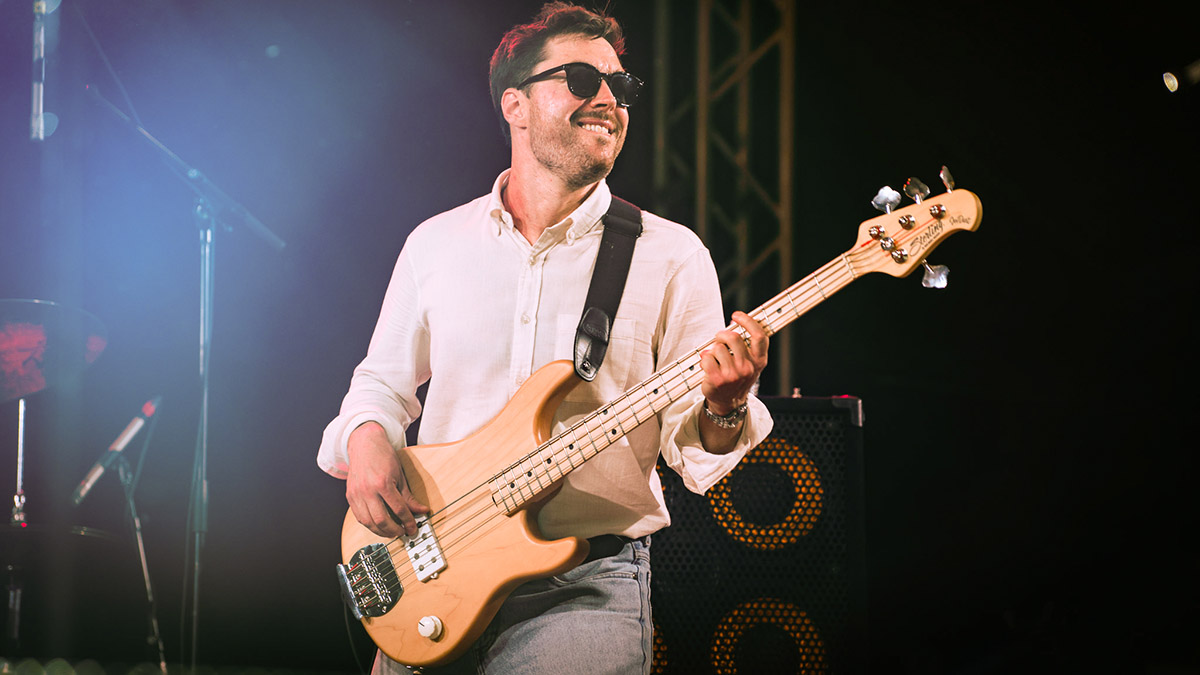 A funk bass stripped down to its essence – beautiful, minimal