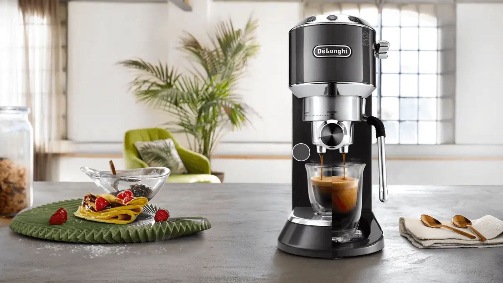 De'Longhi Dedica Arte review: the experts go back to basics