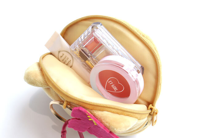 sweet8月号の付録はセットで使いたくて2冊買い確定♡日焼けキティの