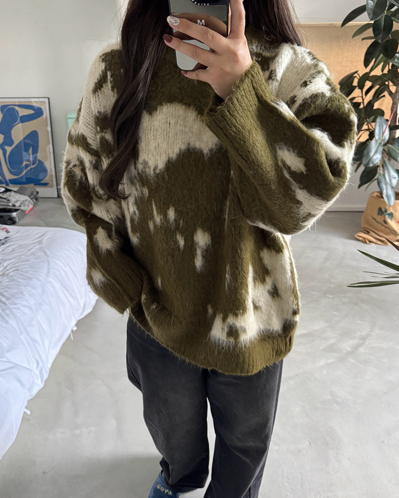 カウパターンモヘアニットルーズセーター | ファッション通販サイト NUGU