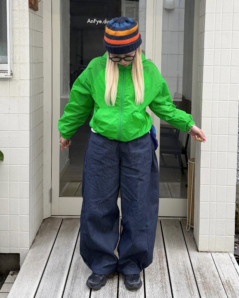 カラフルフードマウンテンパーカー | ファッション通販サイト NUGU