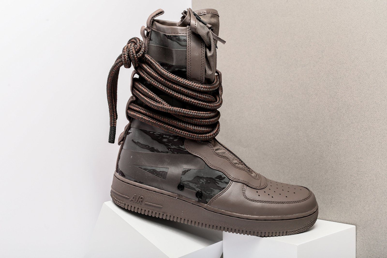 ナイキ スペシャルフィールド エアフォース1 ハイ ニューハイツ【1/12