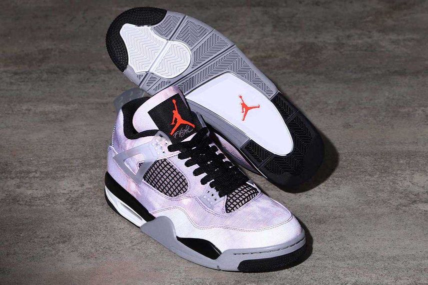 Nike Air Jordan 4 Retro 