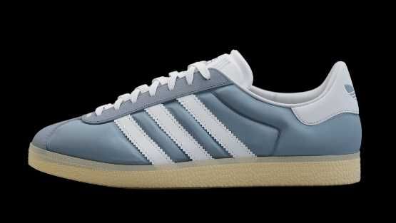 adidas TR2010 南アフリカ ワールドカップ記念モデル スニーカー