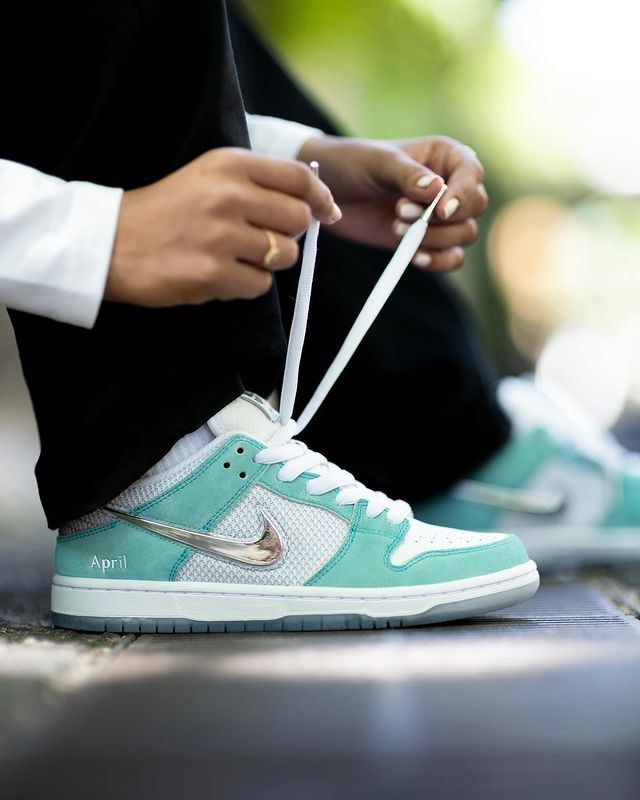 April SkateboradsとNikeのコラボから誕生したSB Dunkが待望のリリース