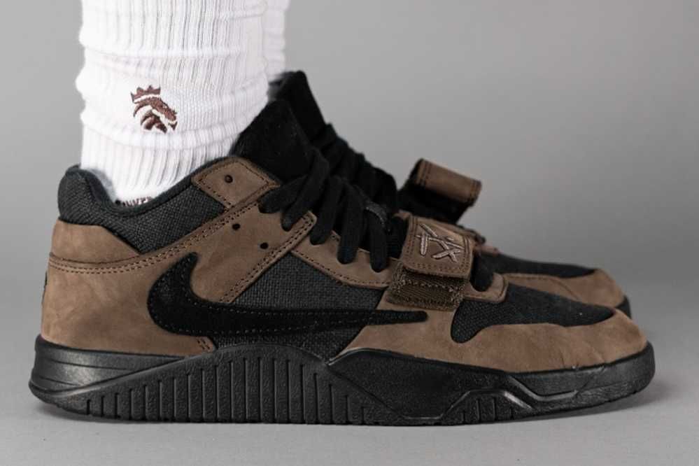 11/26・11/30発売｜Travis Scott × Nike Jordan Jumpman Jack TR CJ1 T