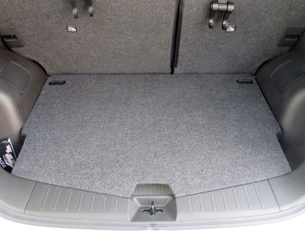 日産純正マルチラゲッジボード取付（日産 ノート e-POWER・E12）by