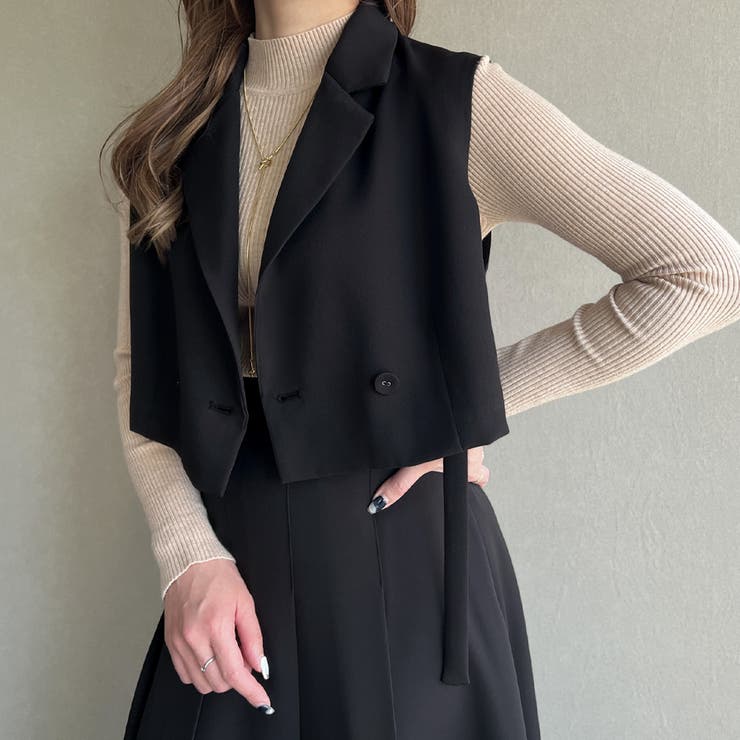 サイドベルトショートベスト＋プリーツスカートセットアップ[品番