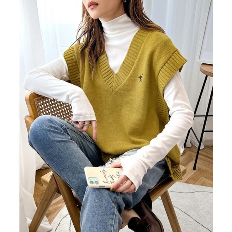 JaVa ジャバコラボ》劇的にあか抜け。ワンポイント刺繍カレッジニット