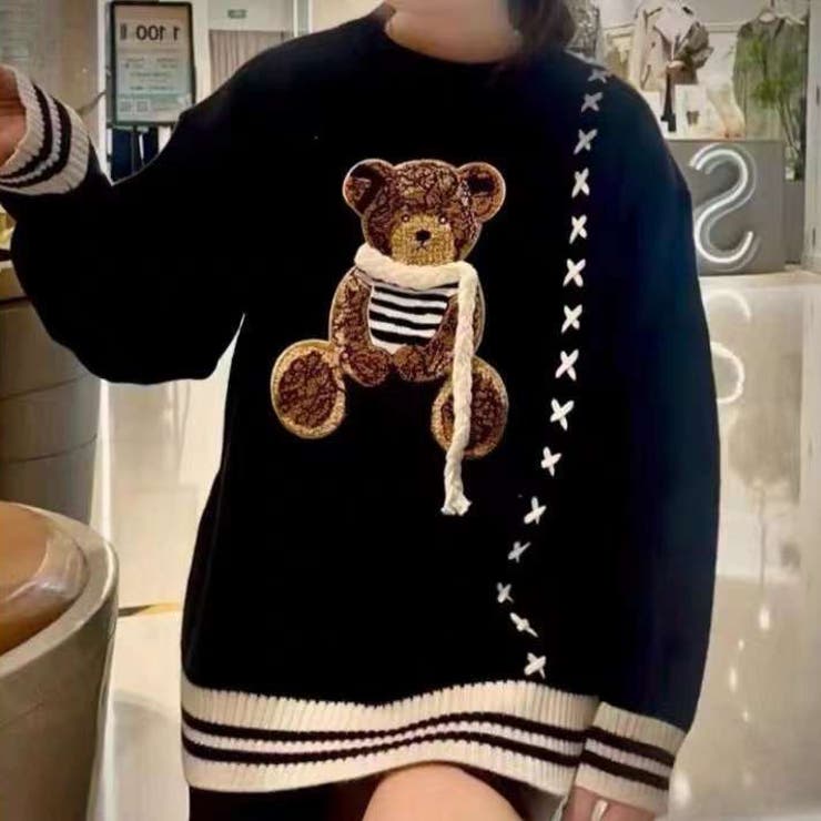 くまワッペン付きニット[品番：TAXW0002473]｜TAXI （タクシー ）の