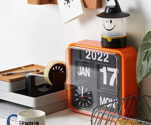 Hong Kong Karlsson 24.5cm Flip wall/table clock Orange/Black