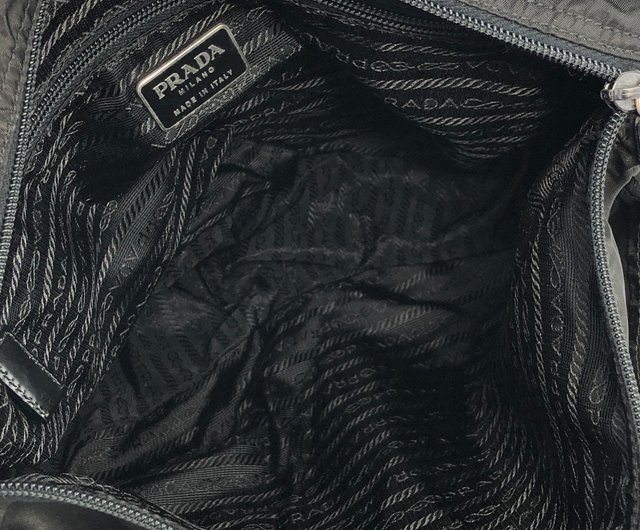 日本直送 名牌中古包 】PRADA プラダ トライアングルロゴ ナイロン