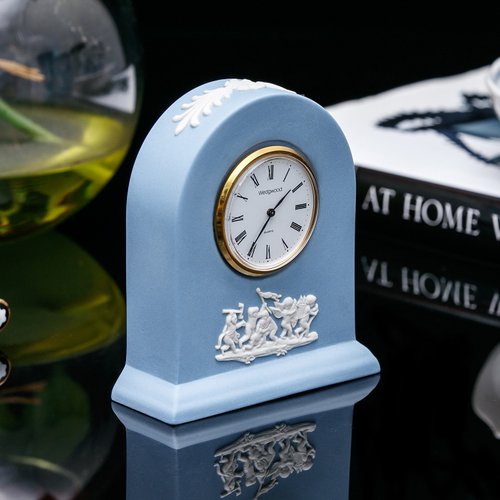 台湾 英国ウェッジウッド ジャスパー レリーフ キューピッド