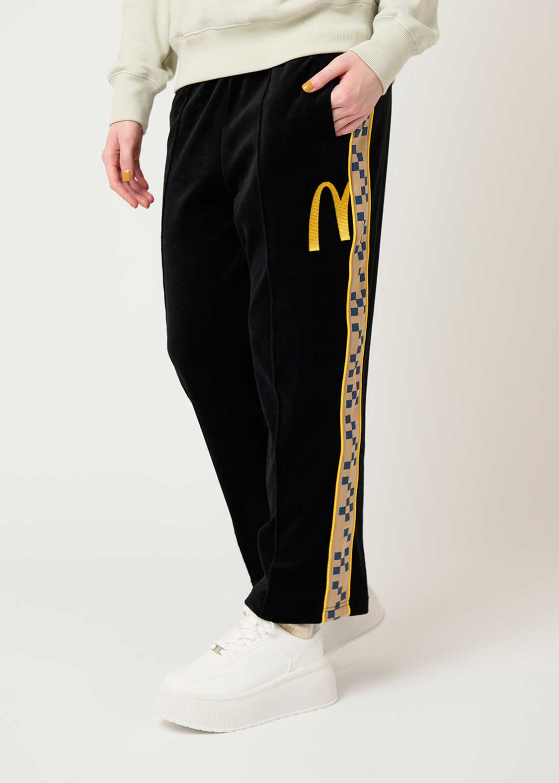 第4弾】ドライブスルー｜ベロアトラックパンツ｜ユニセックス