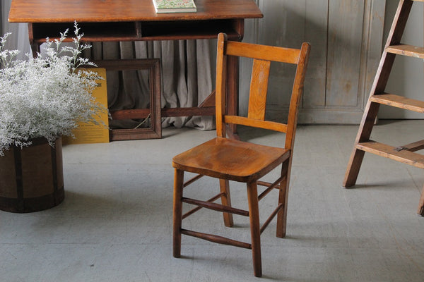 1930年代木肌が可愛い子供用スクールチェア（椅子） イギリス