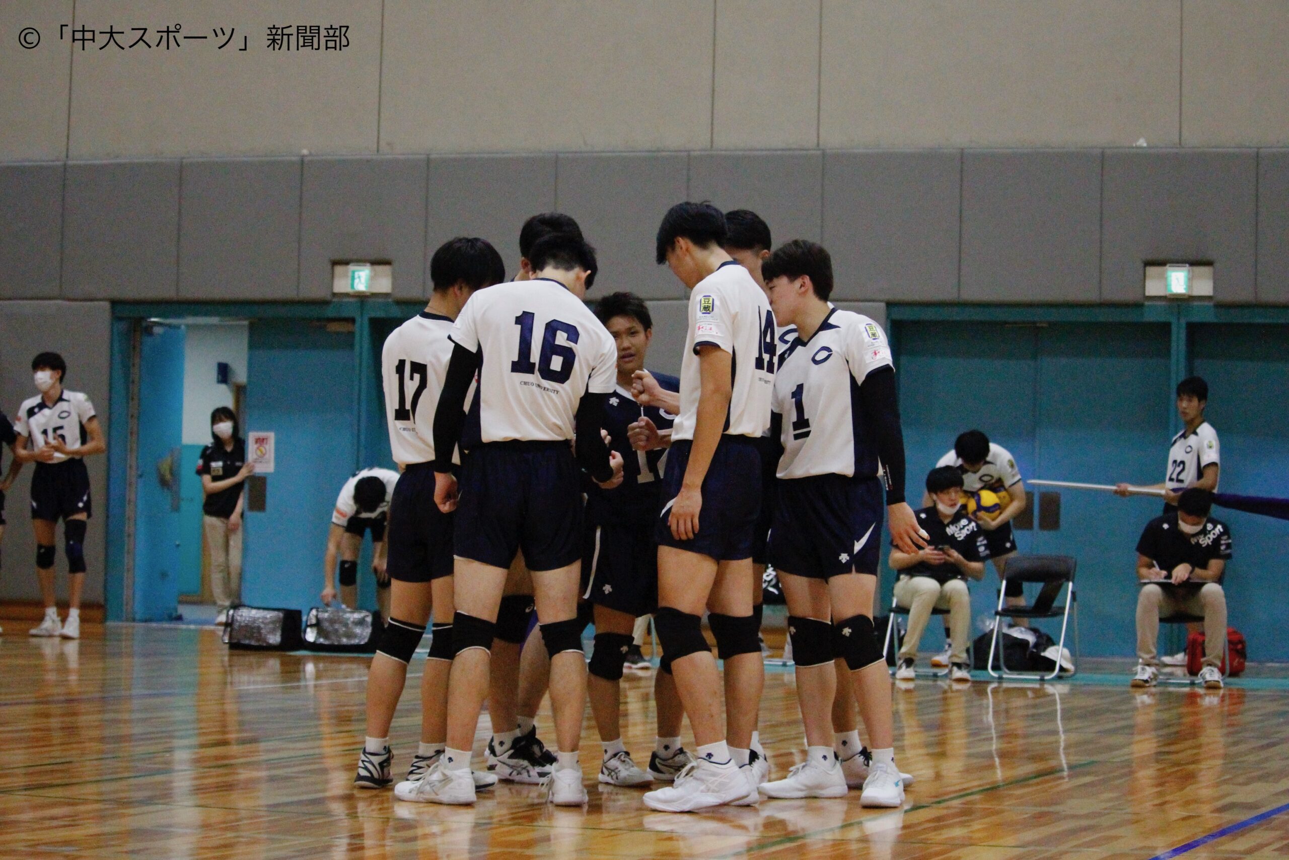 冷静な追い上げを見せ今季リーグ3勝目！─関東大学バレーボール連盟