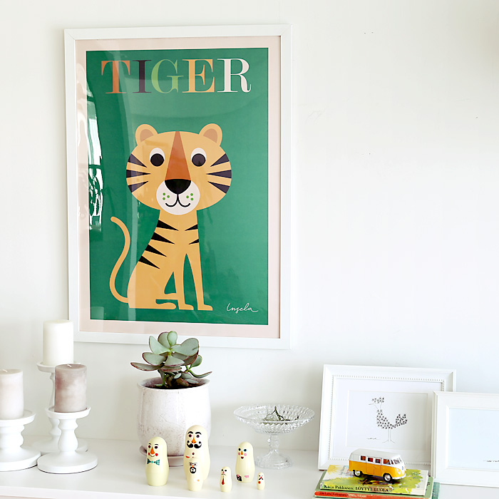 OMM-design/インゲラ・アリアニウス/ポスター(50×70cm)/タイガー
